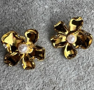 Пуговица «цветок», цвет золото. Диаметр 24 мм